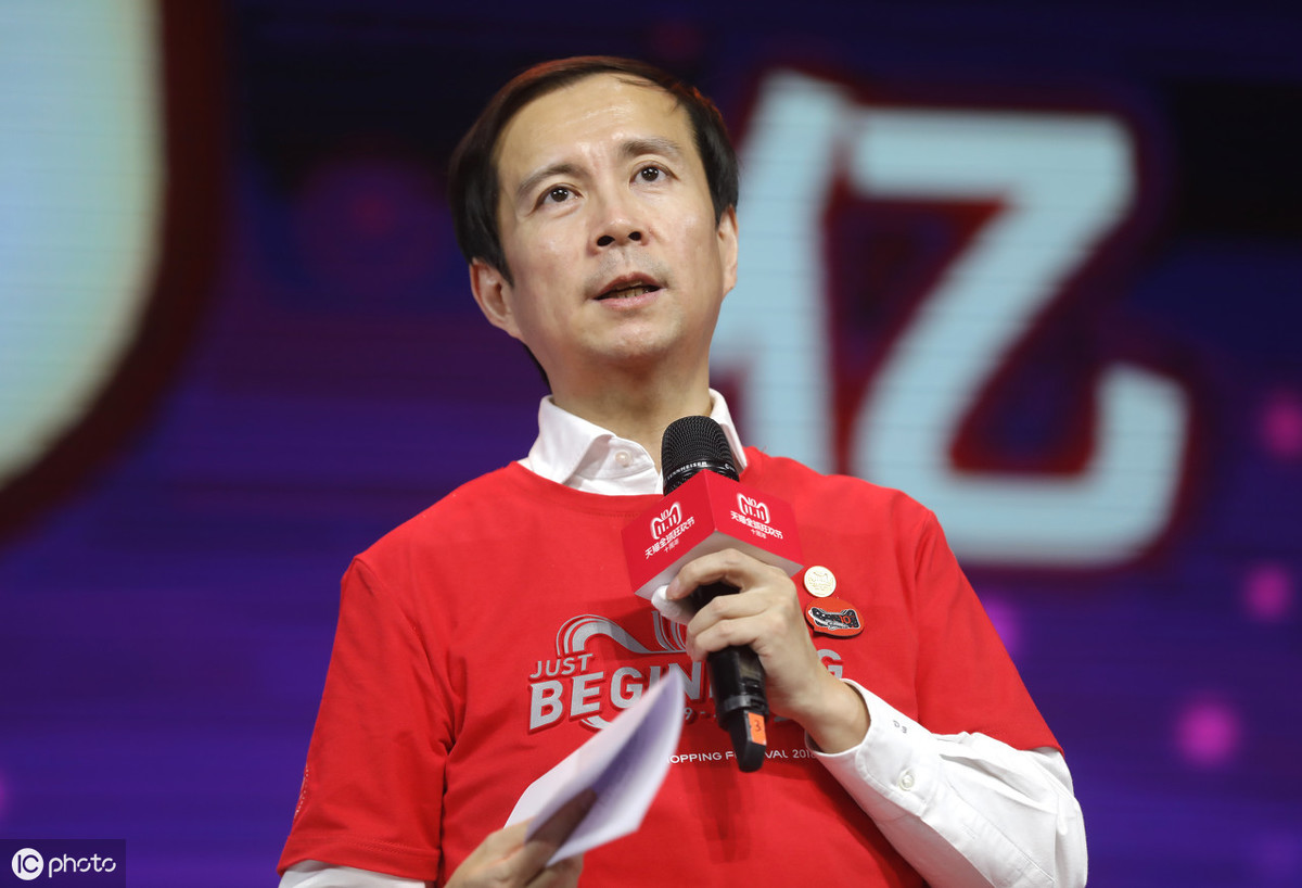 苏宁易购旗舰店成“天猫第一大店”化学反应激发强劲增长动力