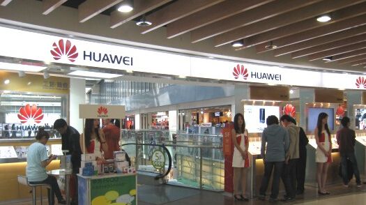网上买手机和实体店买手机的几个区别，千万别买错了