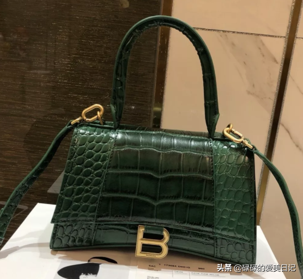 包包品牌排行榜前十名_包包品牌排行及标志_女生奢侈包包品牌排行